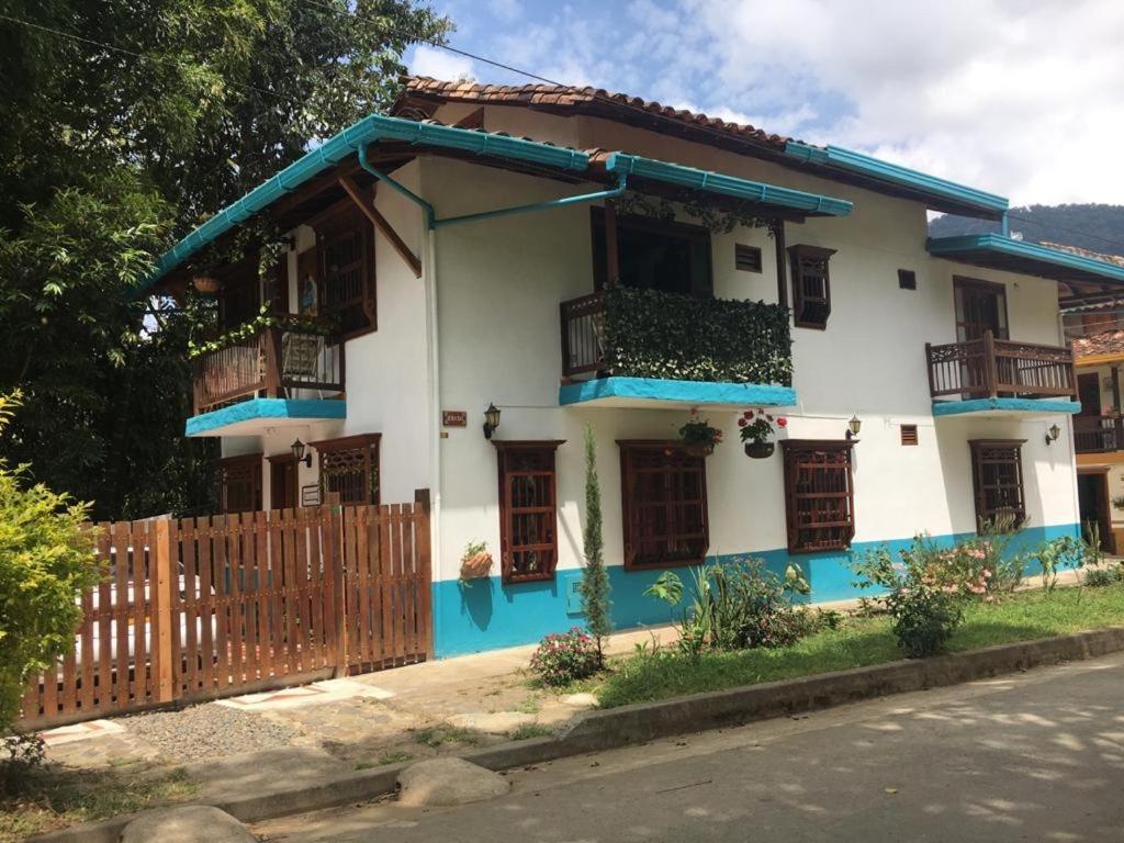 Casa Huespedes El Ensueno Hotel Jardin Exterior photo