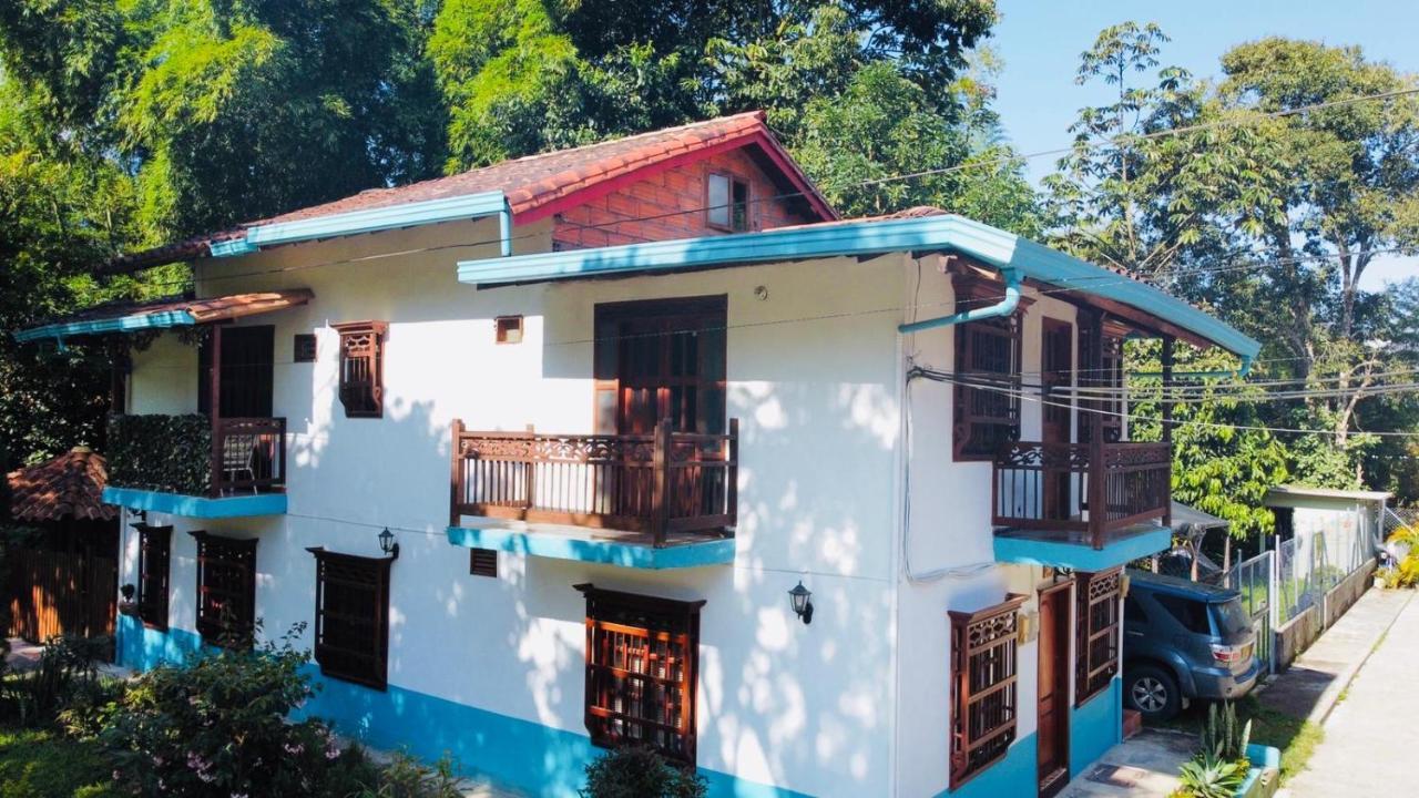 Casa Huespedes El Ensueno Hotel Jardin Exterior photo